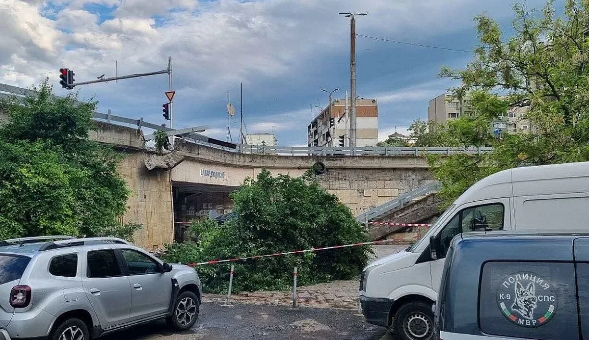 нощна драма в бургас: подлезът, станал сцена на преследване и изоставяне
