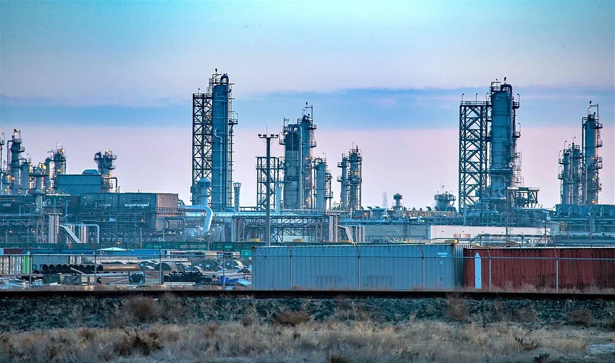 тревога в каспийско море: проблеми в гиганта „тенгиз“ разтърсват петролния пазар