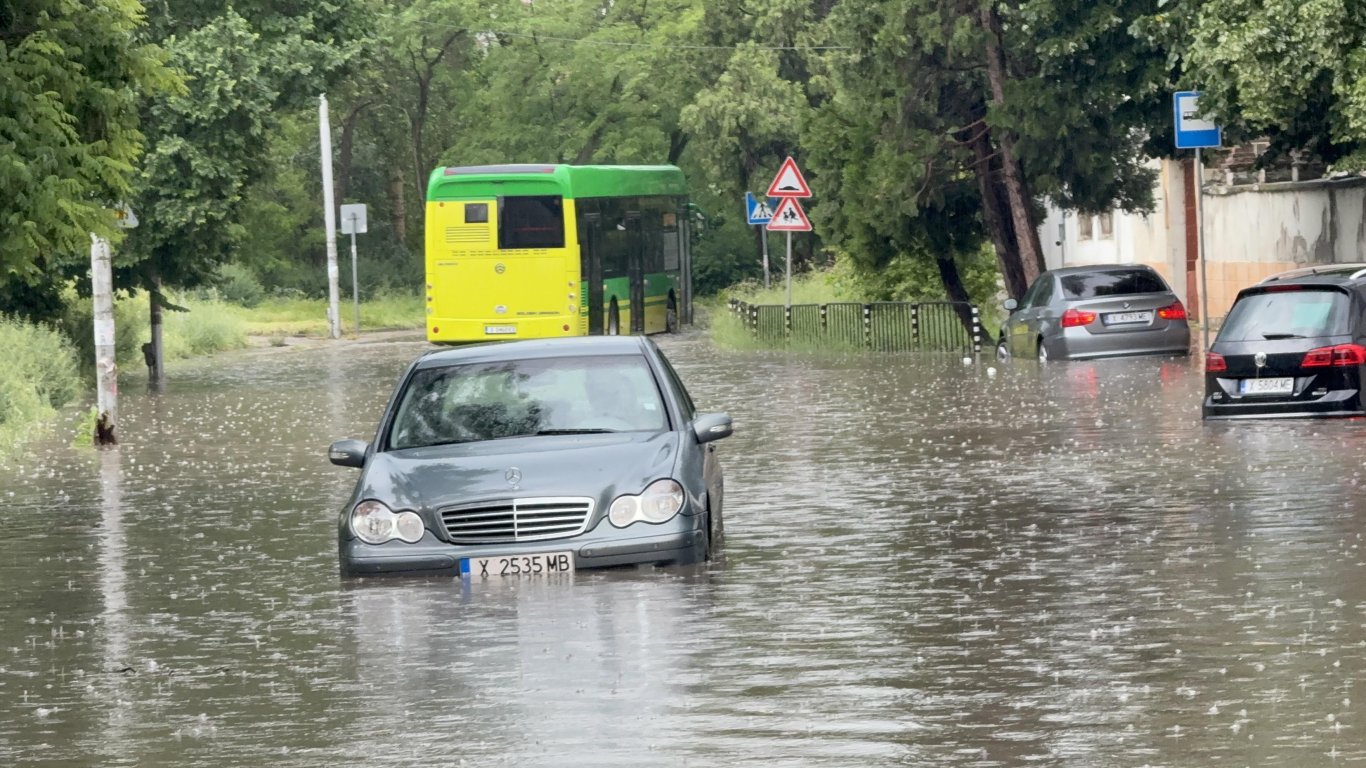 воден апокалипсис в източна българия: природата се разгневява над хасково и околните градове