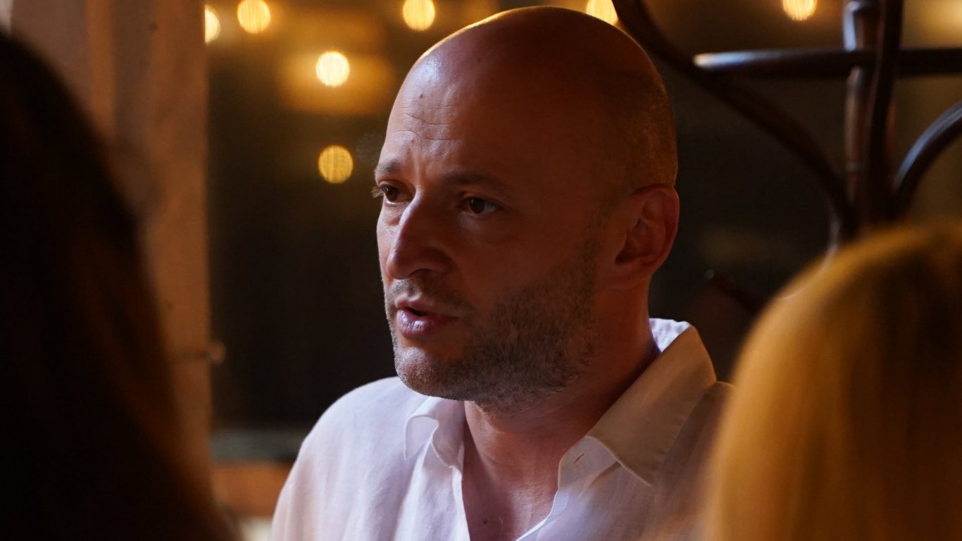 връщането на невзоров: сянката на „баба алино“ отново над варна