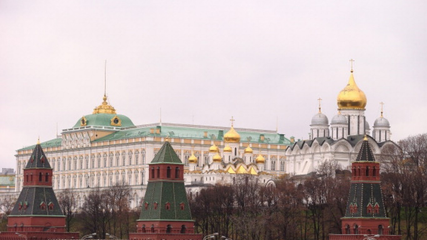 геополитически обрат: сащ и иран слагат край на войната под одобрението на москва