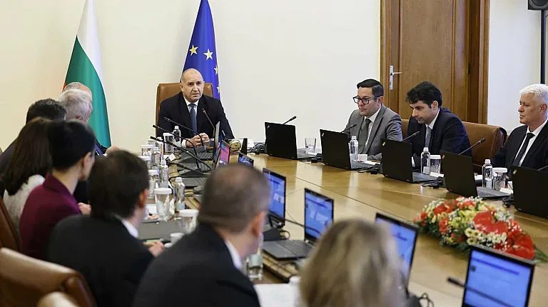 голямото разчистване: кабинетът вади на показ финансовия хаос в държавата