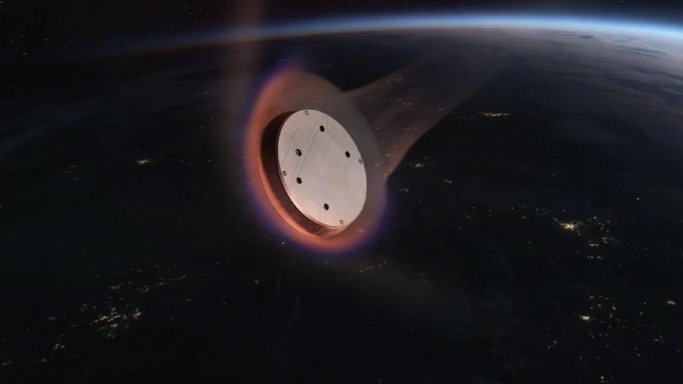 космическа мистерия: spacex изстреля ‘летяща чиния’ под прикритие