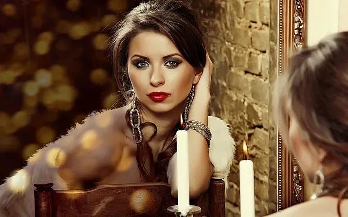 космическа рестартация: 8 години на изцеление за четири зодиакални знака