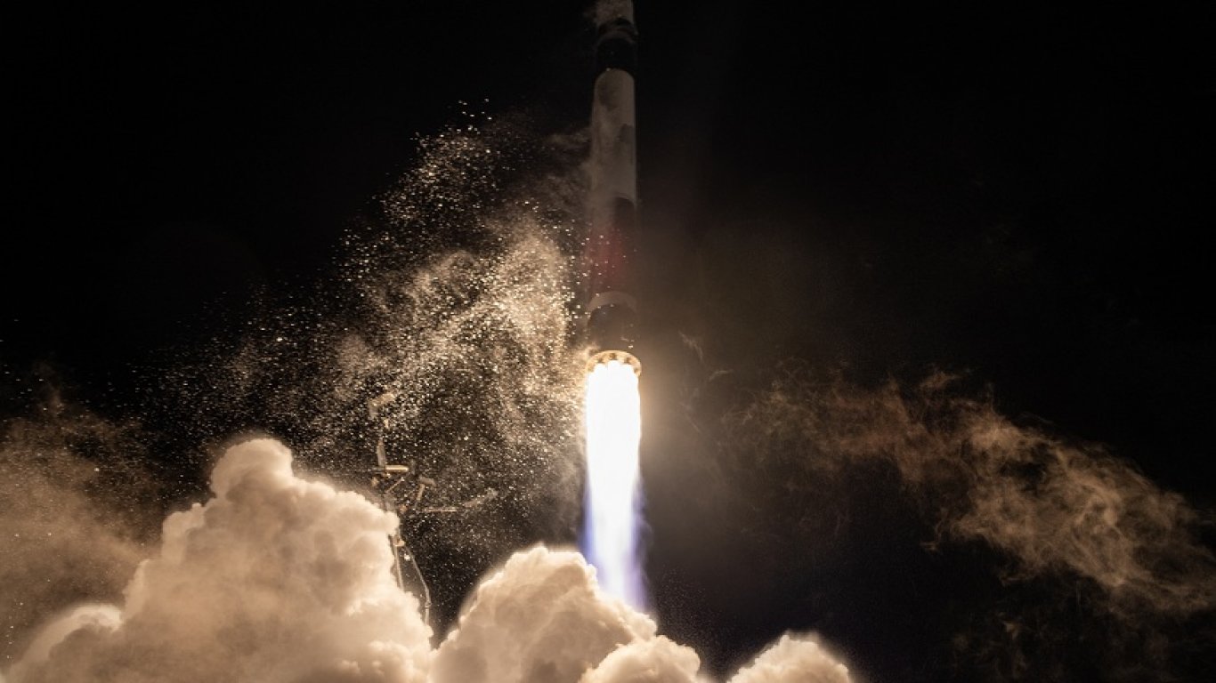 космическа светкавица: rocket lab променя правилата за бързо разгръщане в орбита