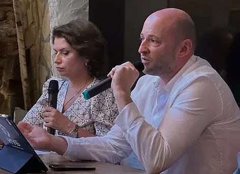 смелият ход на невзоров: среща с клиенти под носа на мвр