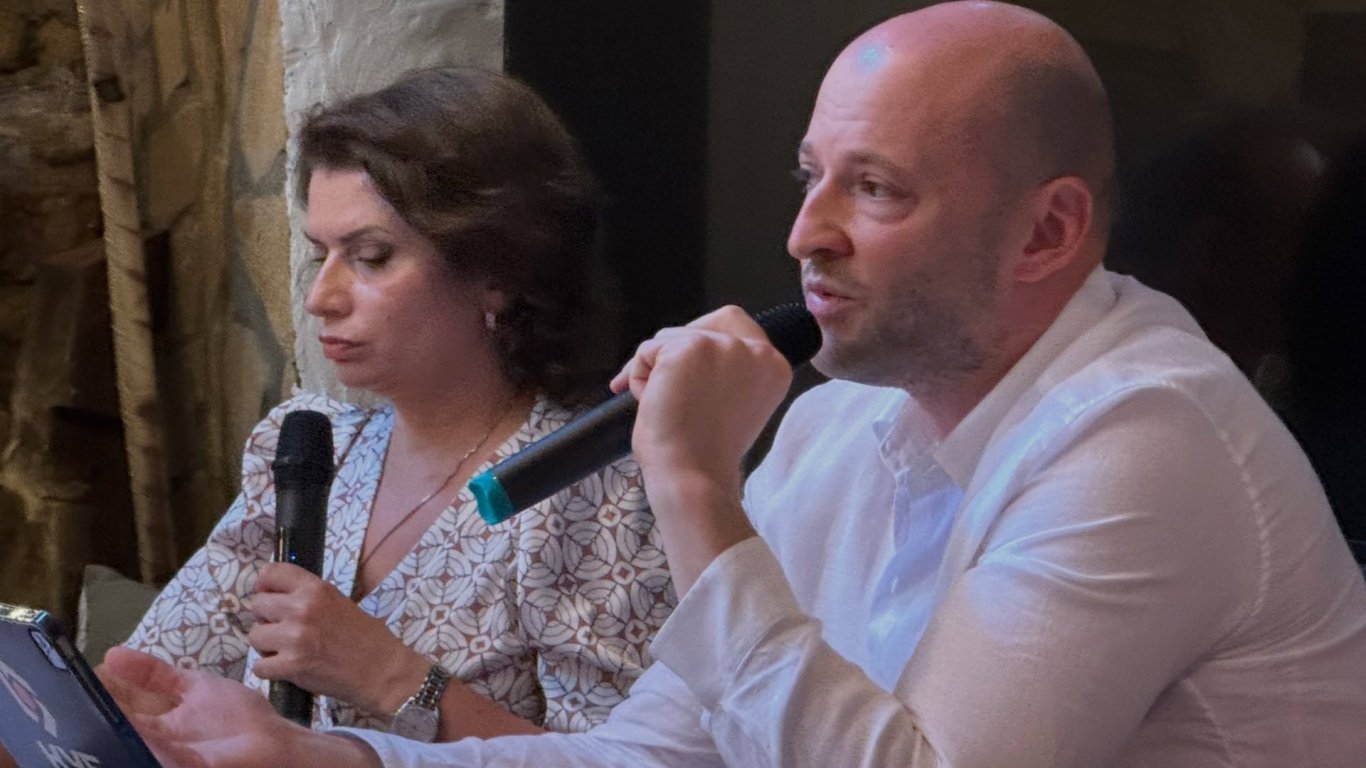 среща под напрежение: олег невзоров се опитва да успокои собствениците в баба алино