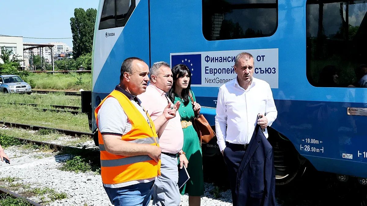 транспортният министър бие тревога: работната среда в депата е критична