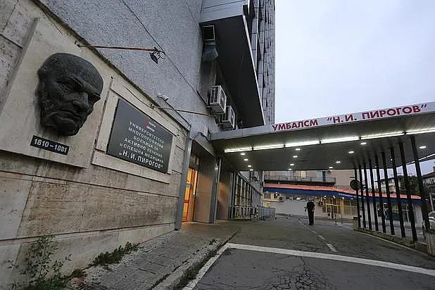чудо в пирогов: момчето, което оцеля след фаталния скок в благоевград, се прибра у дома