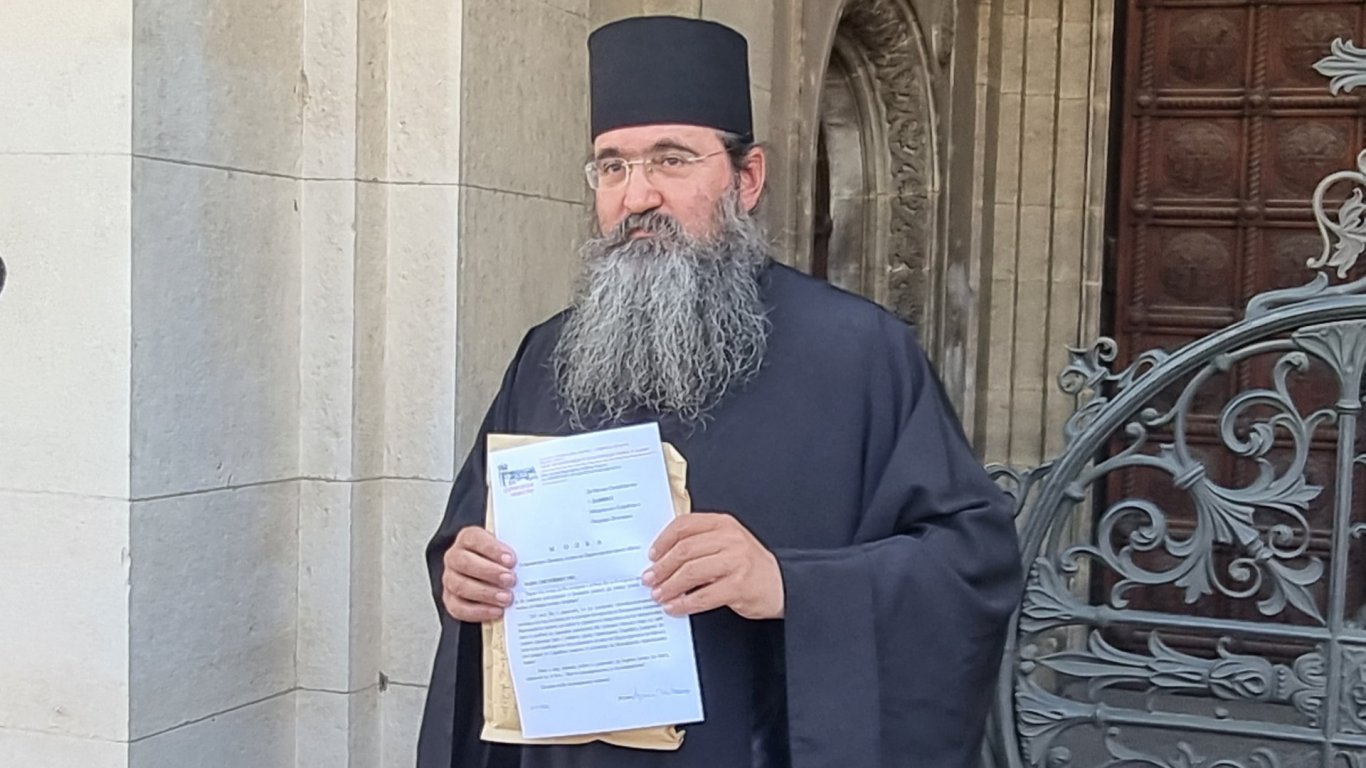 духовен разлом: архимандрит никанор обяви война на патриарха