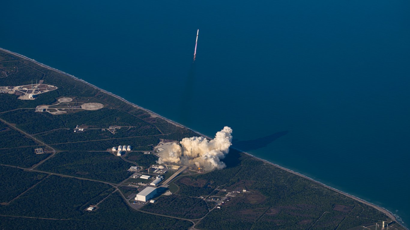 как една експлозия се превърна в технологичен скок за blue origin