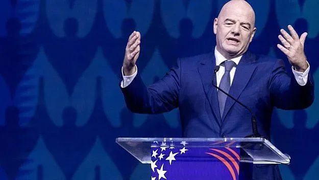 крах на традицията или спасение за бедните? голямата сделка на инфантино, която разтърси света