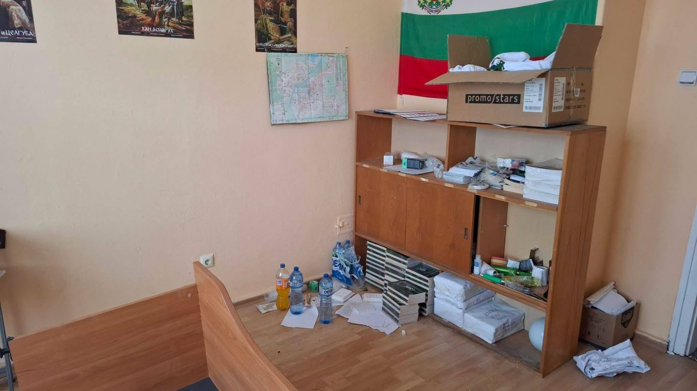 напрежението в ямбол прераства в вандализъм след протестите в безмер