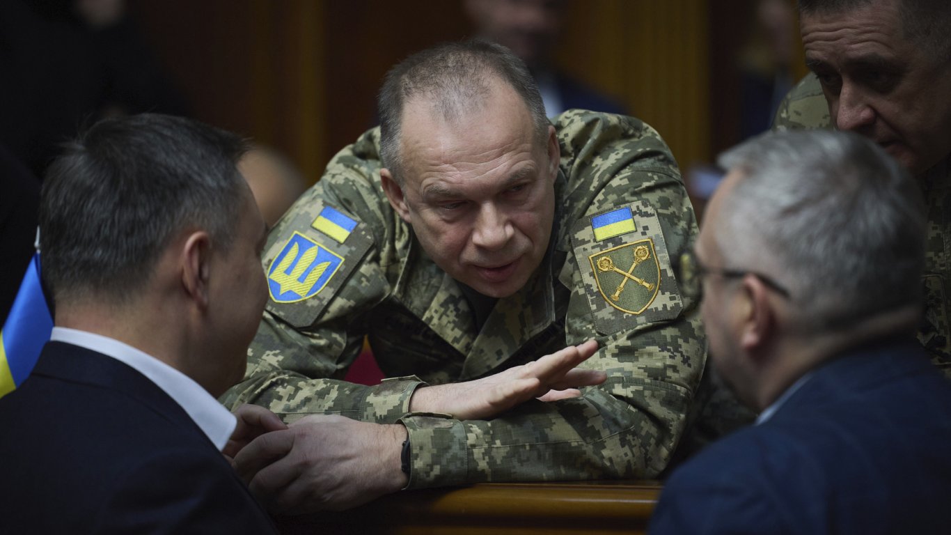 смяна на върха в киев: кой поема управлението на украинската армия?