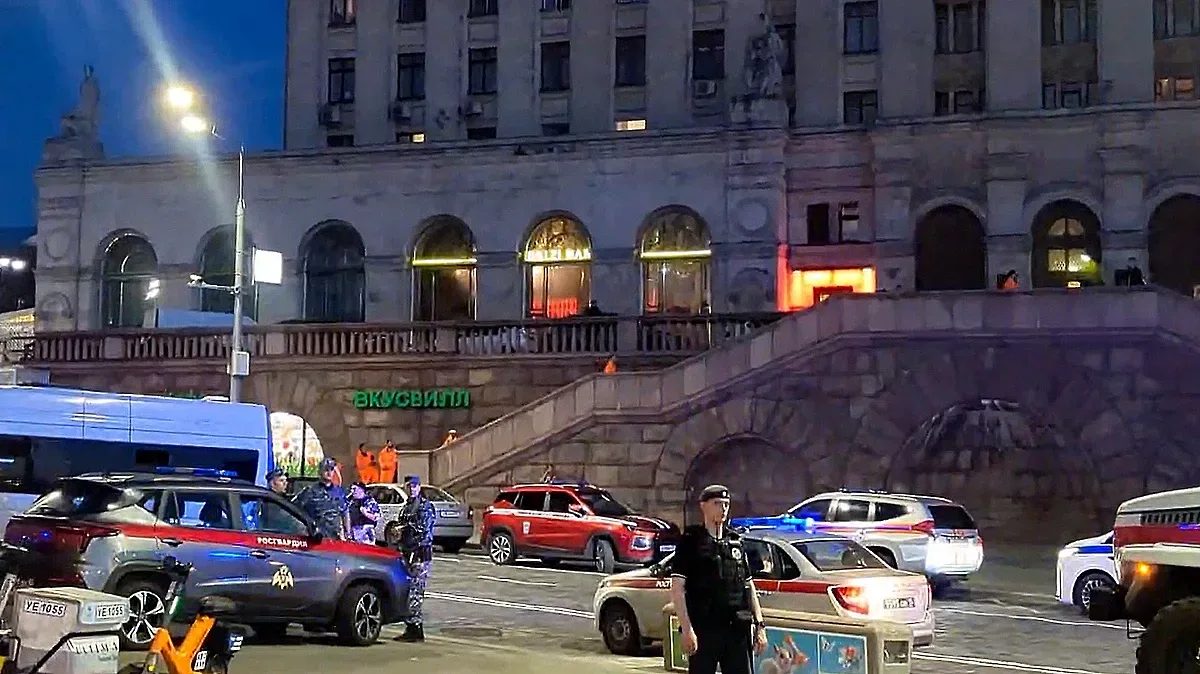bamboléo на прага на ада: кървавият край на един генералски празник в москва