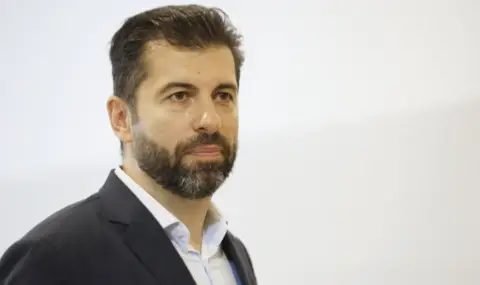 битка на разкази: кирил петков срещу румен радев за влиянието на кремъл върху младежта
