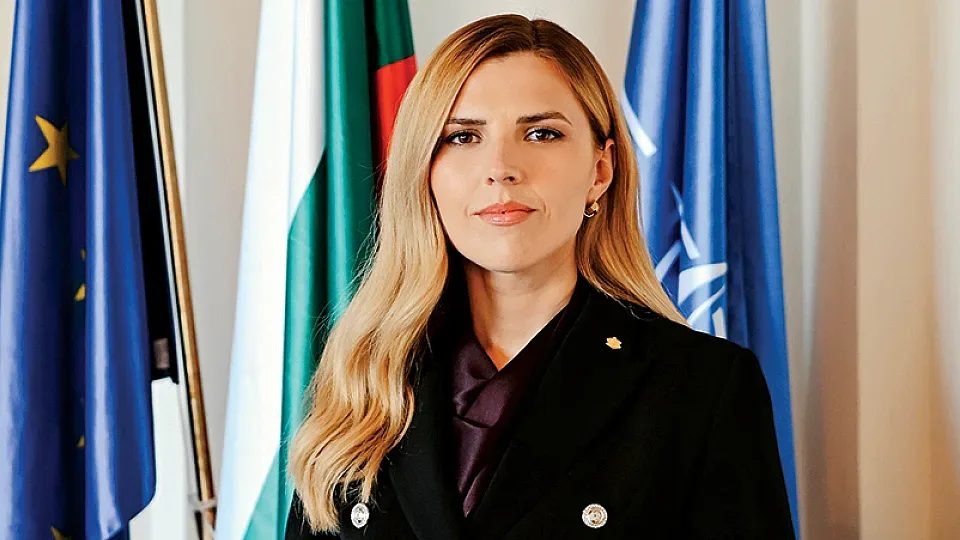 дипломация на достойнството: новият стратегически курс на българия в света