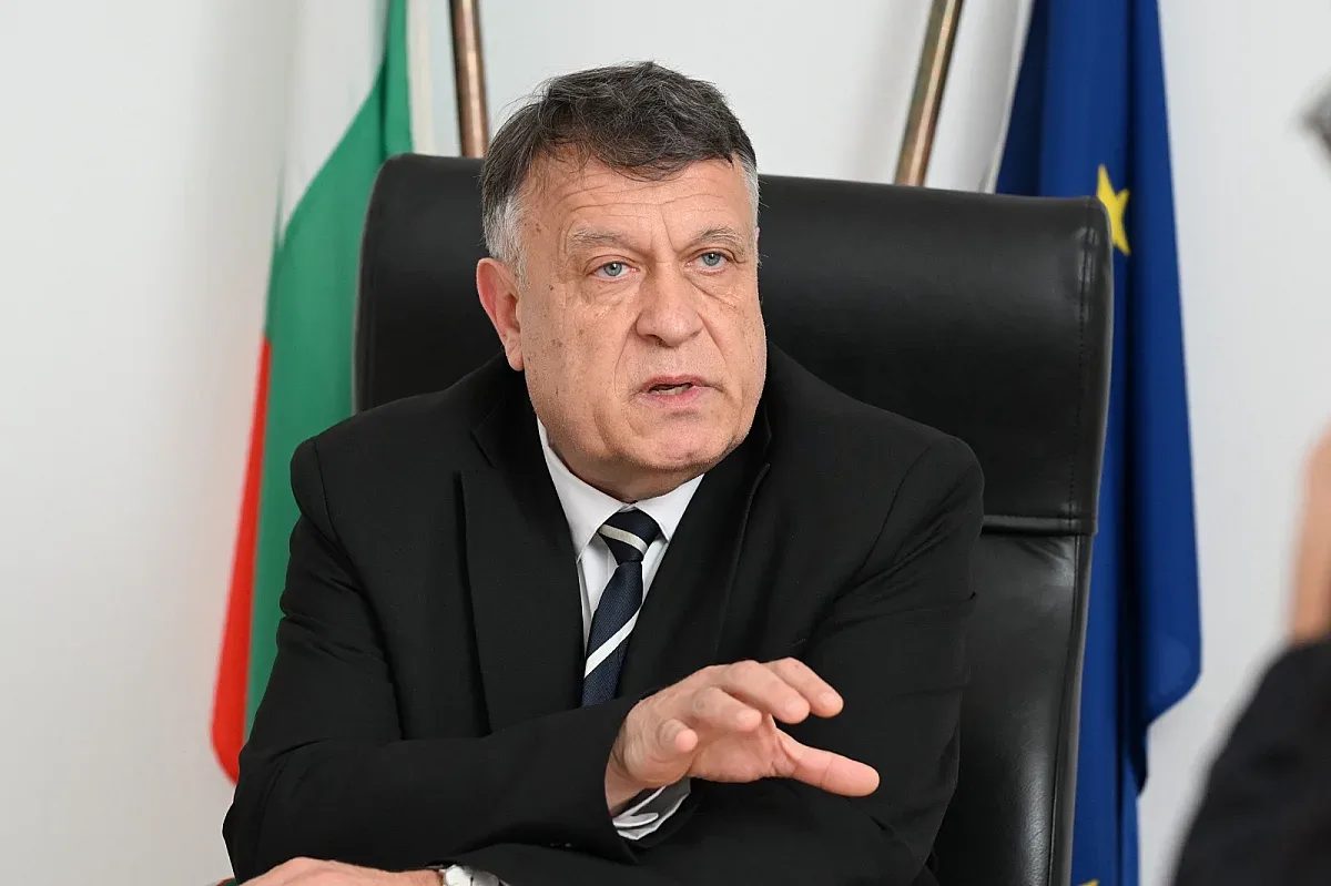 край на зубренето: новата визия за българското училище и пътят към мисленето