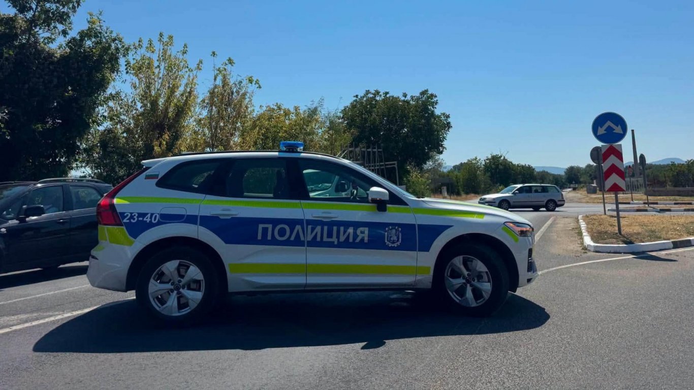 кървава драма на подбалканския път: шестима пострадали в тежък сблъсък