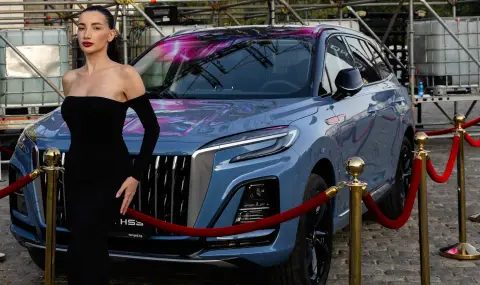 луксът среща изкуството: китайският гигант hongqi заслепи софия