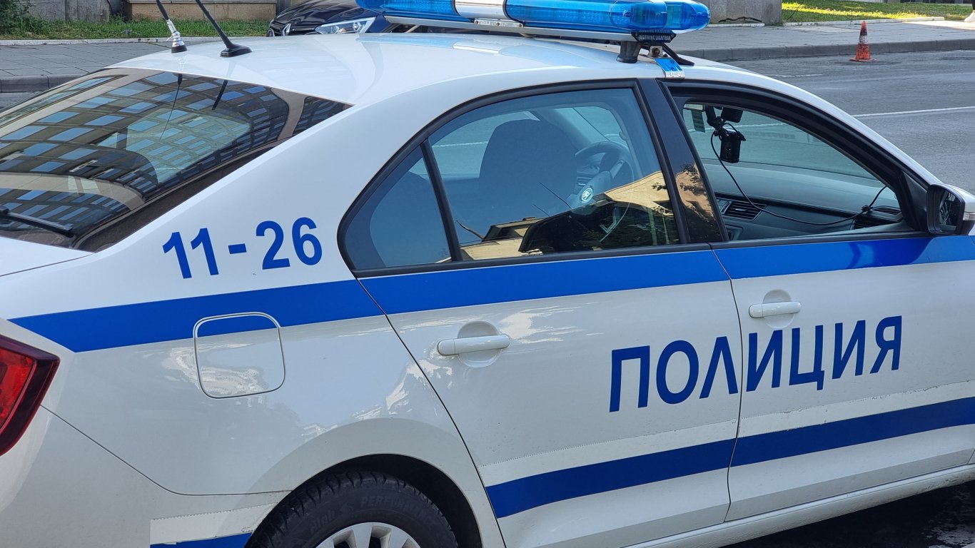 опасен опит за проникване в троянско завършва с куршуми и арести