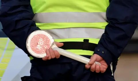 сребърна коса и тежка крак: драматично бягство в павликени