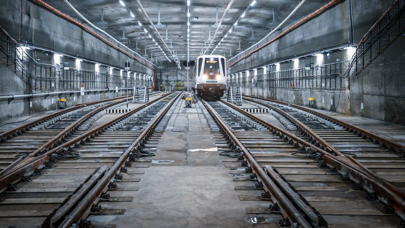 три нови спирки, повече свобода: кога тръгва метрото по бул. „владимир вазов“?