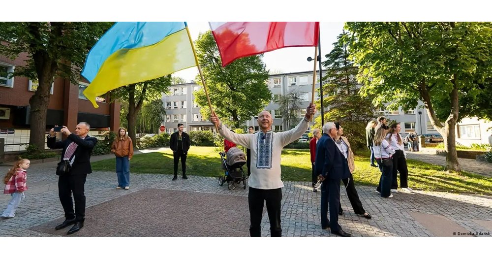 тъмната страна на съседството: защо гостоприемството в полша към украинците се превръща в омраза?