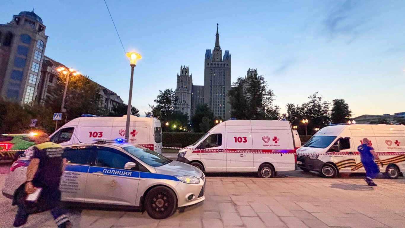 шок в центъра на москва: лятно кафене стана сцена на ужас