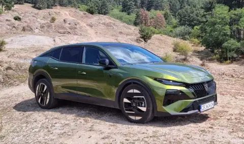 peugeot 408: стилен бунт или просто красива обвивка?