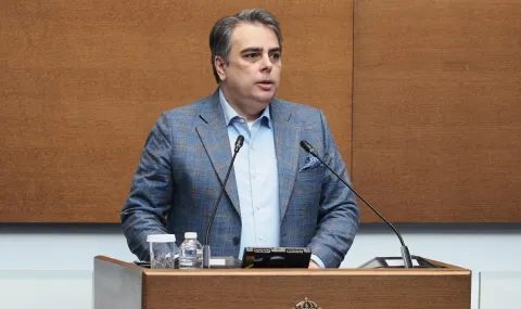 бюджетната война: защо минималната заплата се превърна в политическо оръжие?