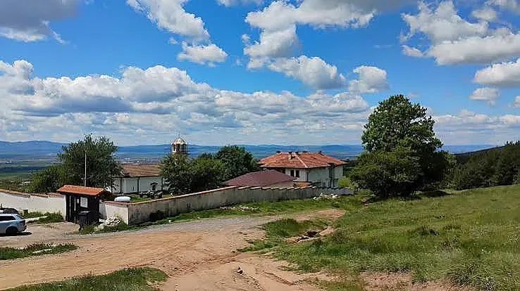 бягство от бетона: защо балша е новото убежище за столичаните?