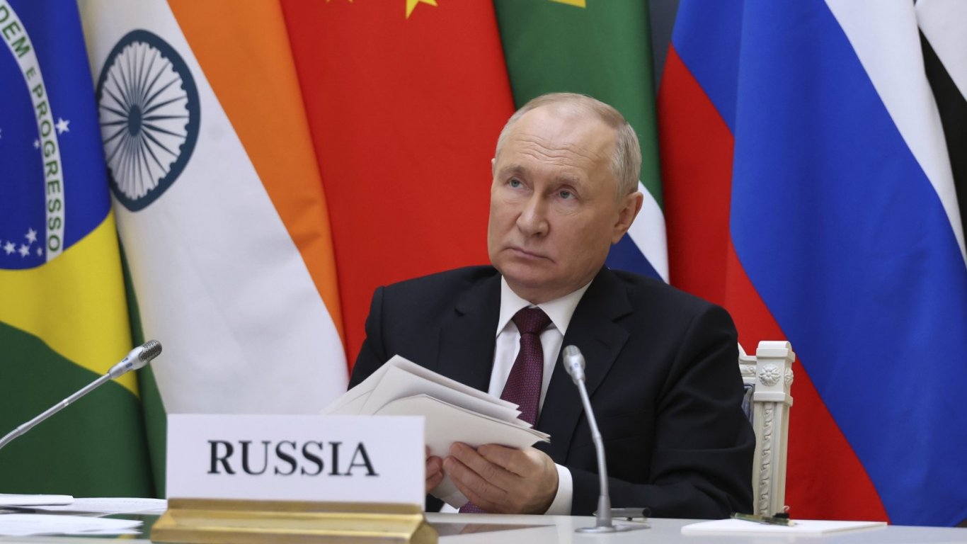 дипломатически лед или нова стратегия? путин е поканен в маями за г-20