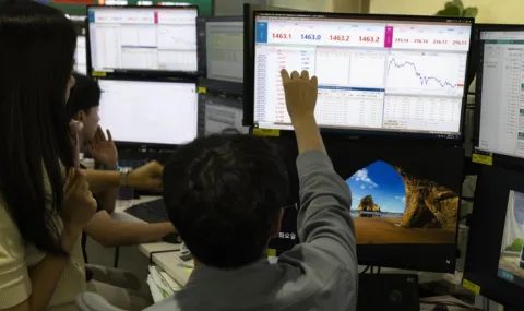 ефектът на доминото: как конфликтът в ормузкия проток удря джобовете ни