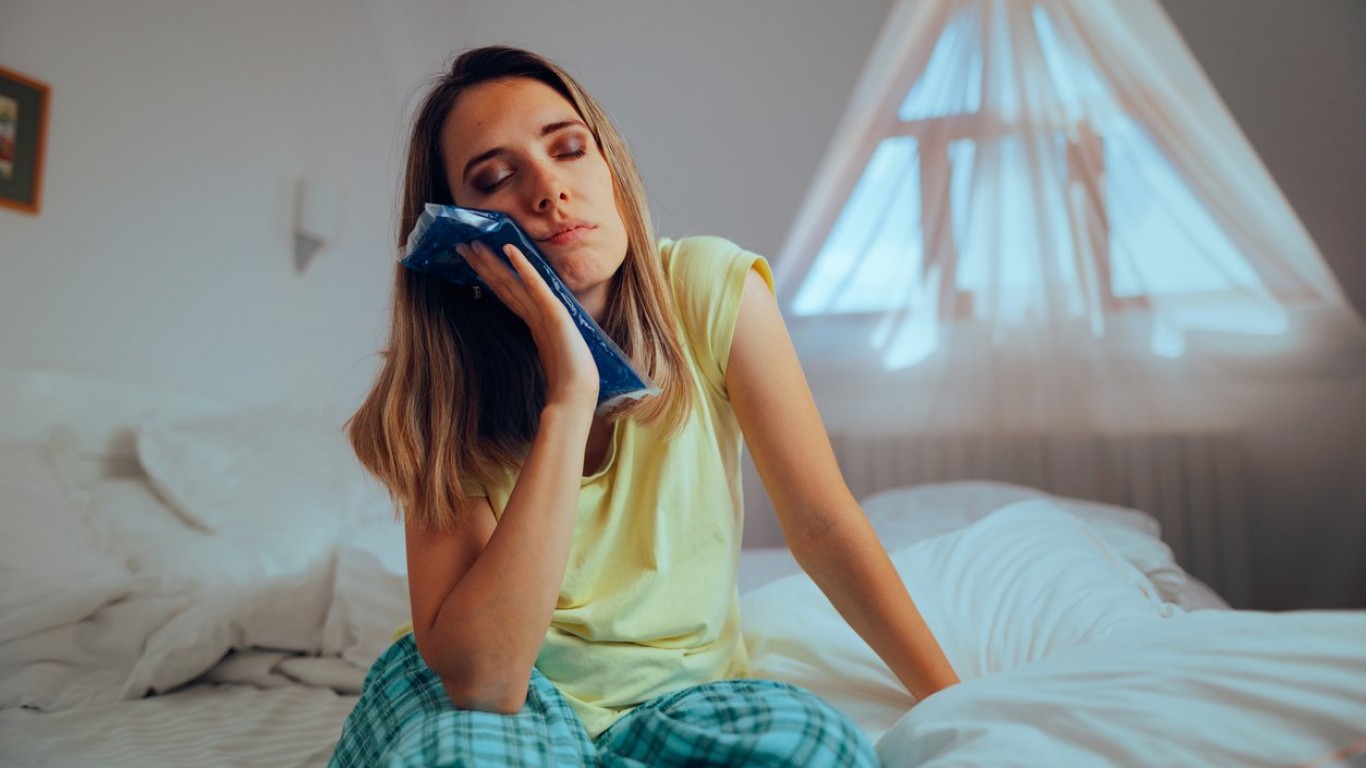 защо се чувстваме ‘подпухнали’? разкриваме тайните на задържането на течности