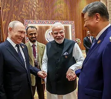 злато в чинията: с какво нагостиха путин и си цзинпин по време на визитата им в индия