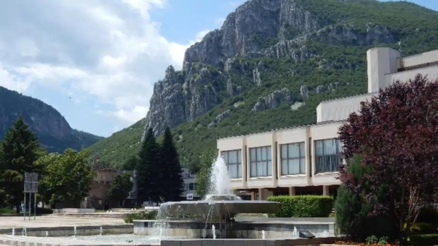културен фалит: най-старият театрален форум в българия остана без сцена