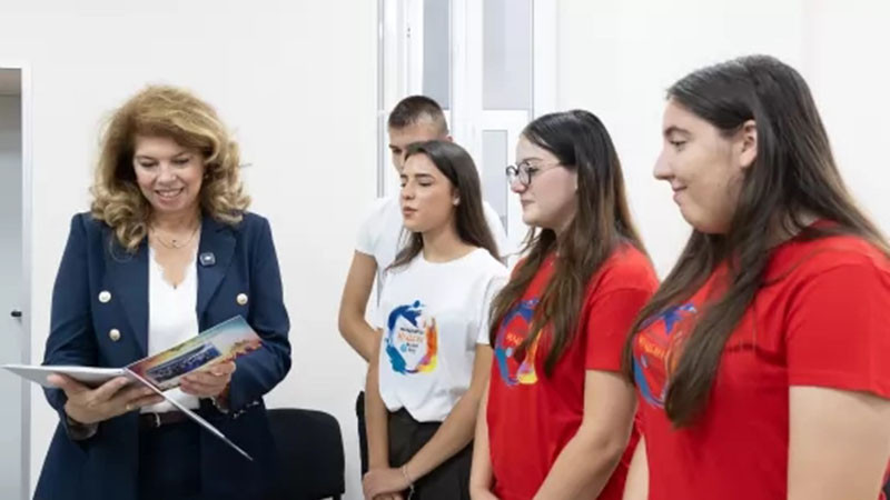 мир, ai и равенство: диалогът между илияна йотова и младежите от русе