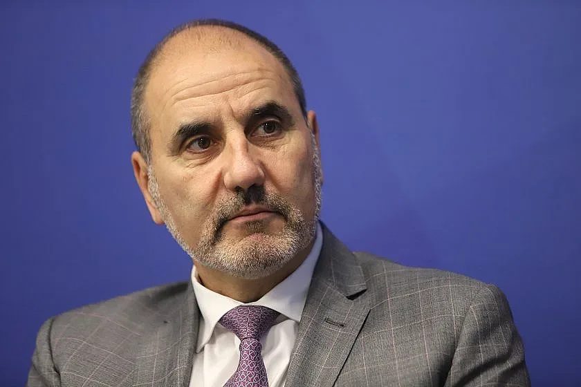 отстраненият стратег говори: цветанов разкрива задкулисието на президентската надпревара и тайните страхове на герб