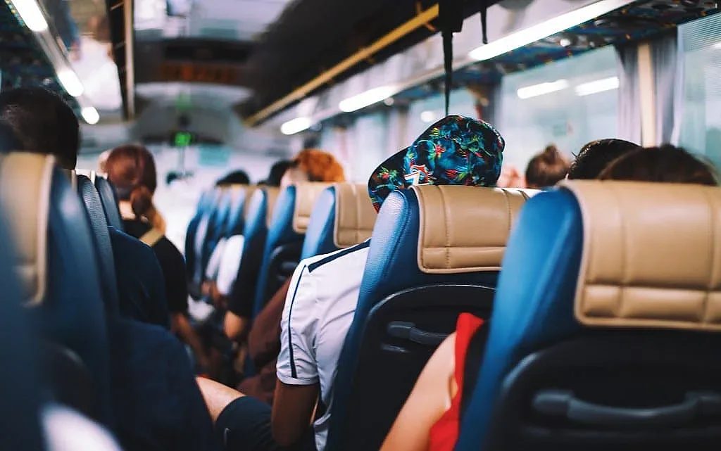 под натиск: автобусният транспорт между социалната отговорност и непосилните цени