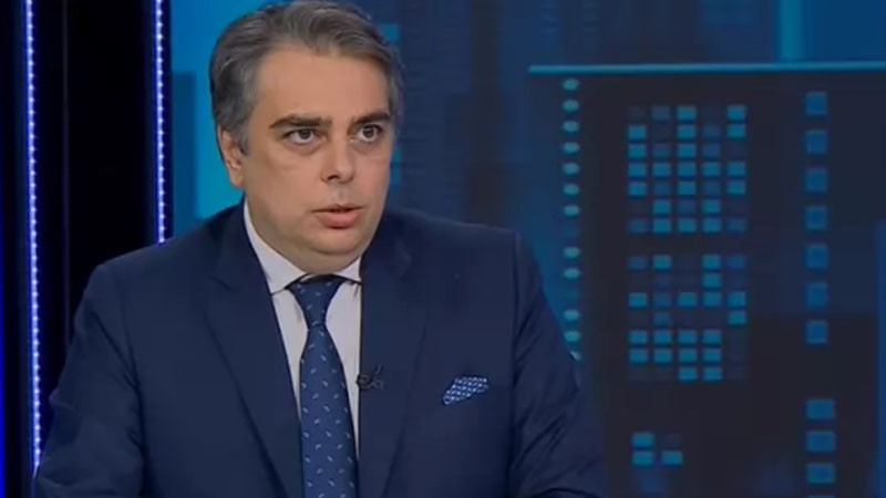 помощите отиват при 20 семейства: асен василев с тежки критики към икономическия курс