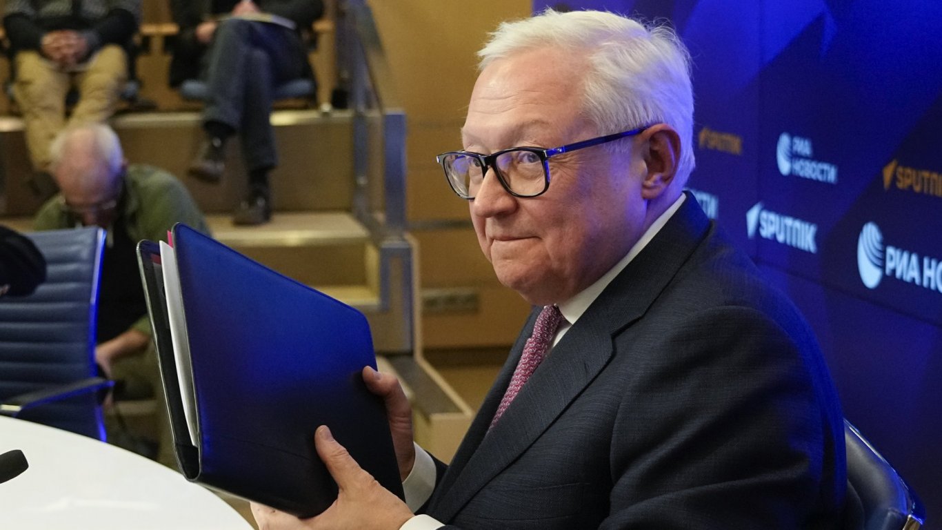 реалностите на терена: русия предупреждава пратениците на тръмп