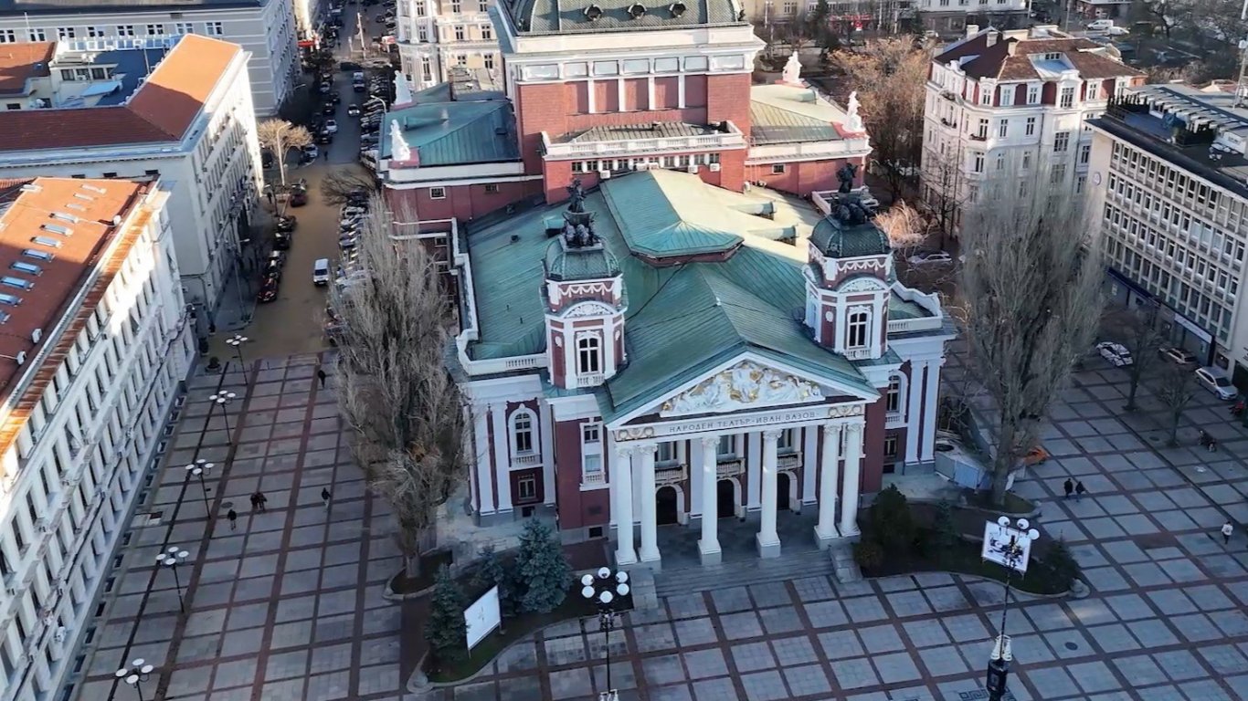 сблъсък на изкуствата: танцьорите срещу актьорите в сърцето на софия