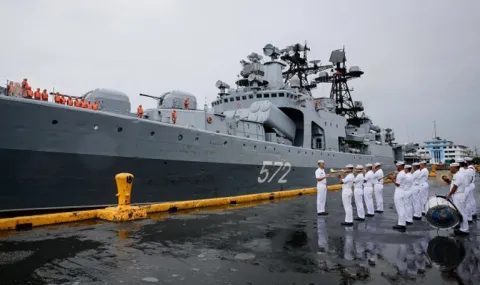 сигнални ракети и дипломатически скандал: как руският флот „отблъсна“ датски хеликоптер
