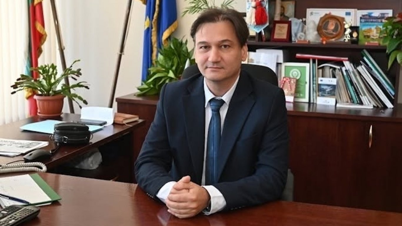 скандал за водопровод завърши с арести в монтана
