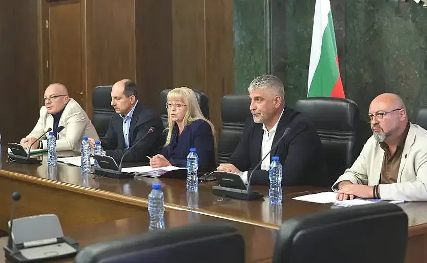 сянката на калушев: анатомия на една жестока манипулация