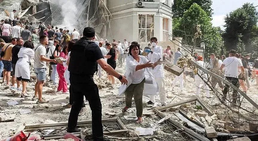 сянката на „охматдит“: кървав удар срещу руски генерал в саратов