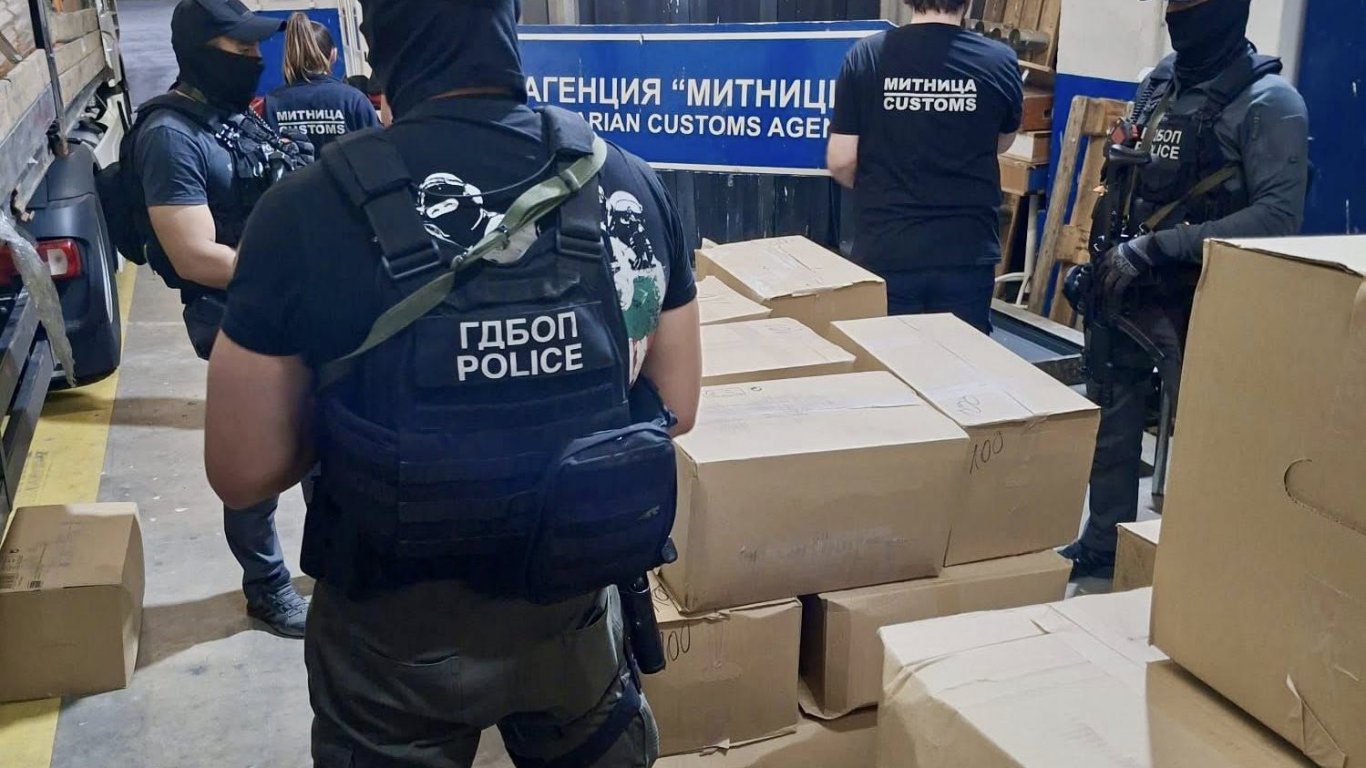 удар срещу имитациите: гдбоп конфискува хиляди фалшификати от морските ни курорти