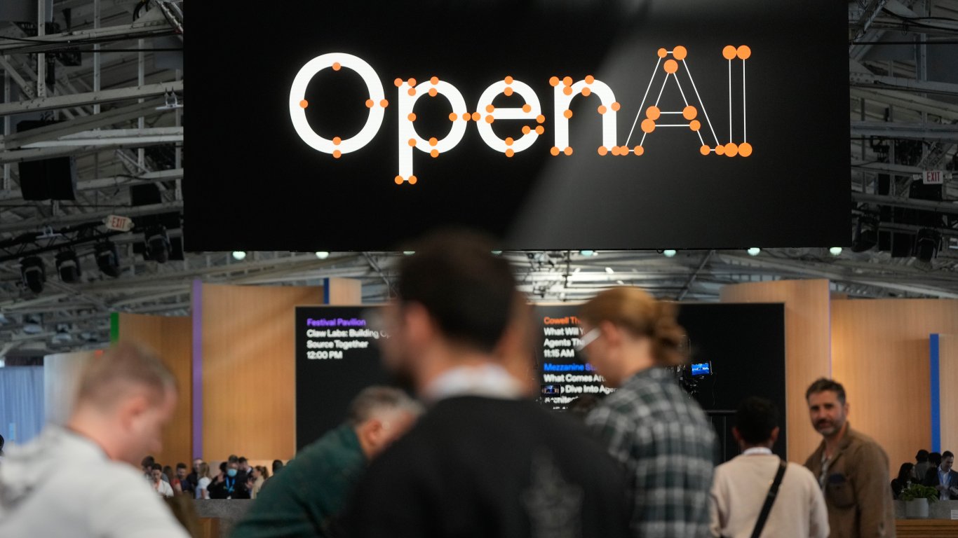 750 милиарда долара за бъдещето: openai пренарежда върховете си в името на суперкомпютрите