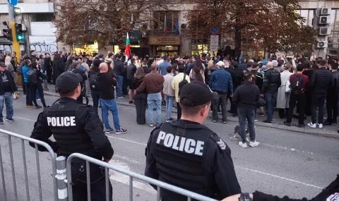битката за бъдещето на белите престилки: младите медици изискват достойнство и прозрачност